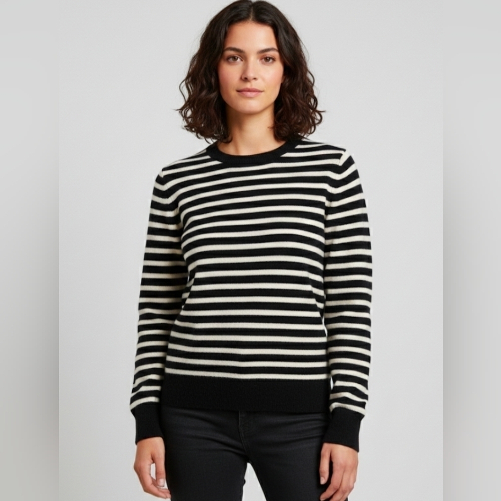 Nordstrom Women's Cashmere Black And White Striped Sweater Size Medium